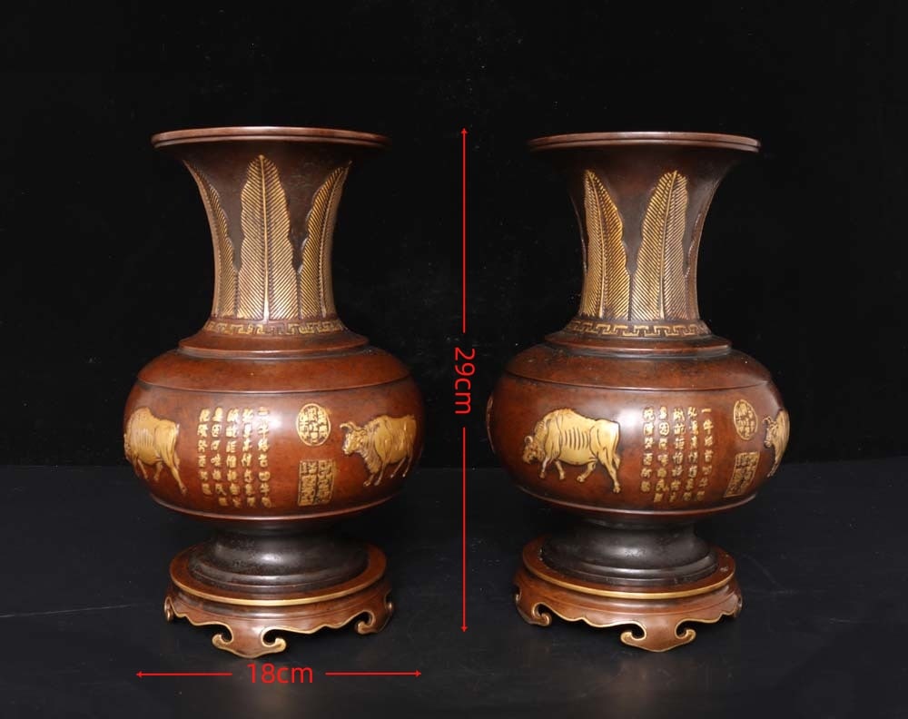 A Pair of Exquisite Gilt Bronze Buffalo Pattern with poem Vases: A Pair of Exquisite Gilt Bronze Buffalo Pattern with poem Vases,Ming Dynasty,China,with Xuande Six-character Mark,Size:11.4inx7.1in*2,Weight:15400g,一对铜鎏金牛 