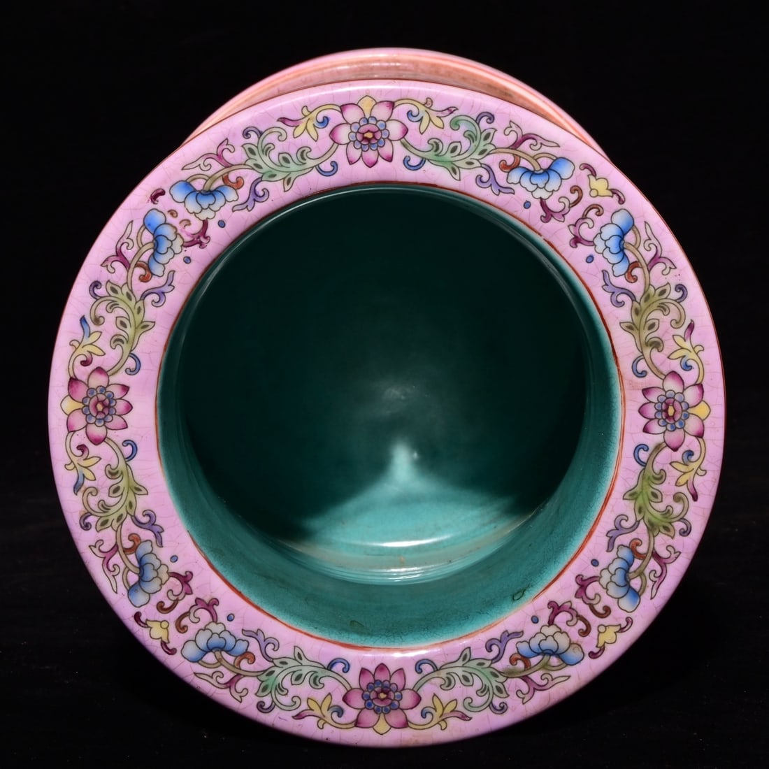 An Exquisite Enamel Flower Pattern Brush Pot, - 7