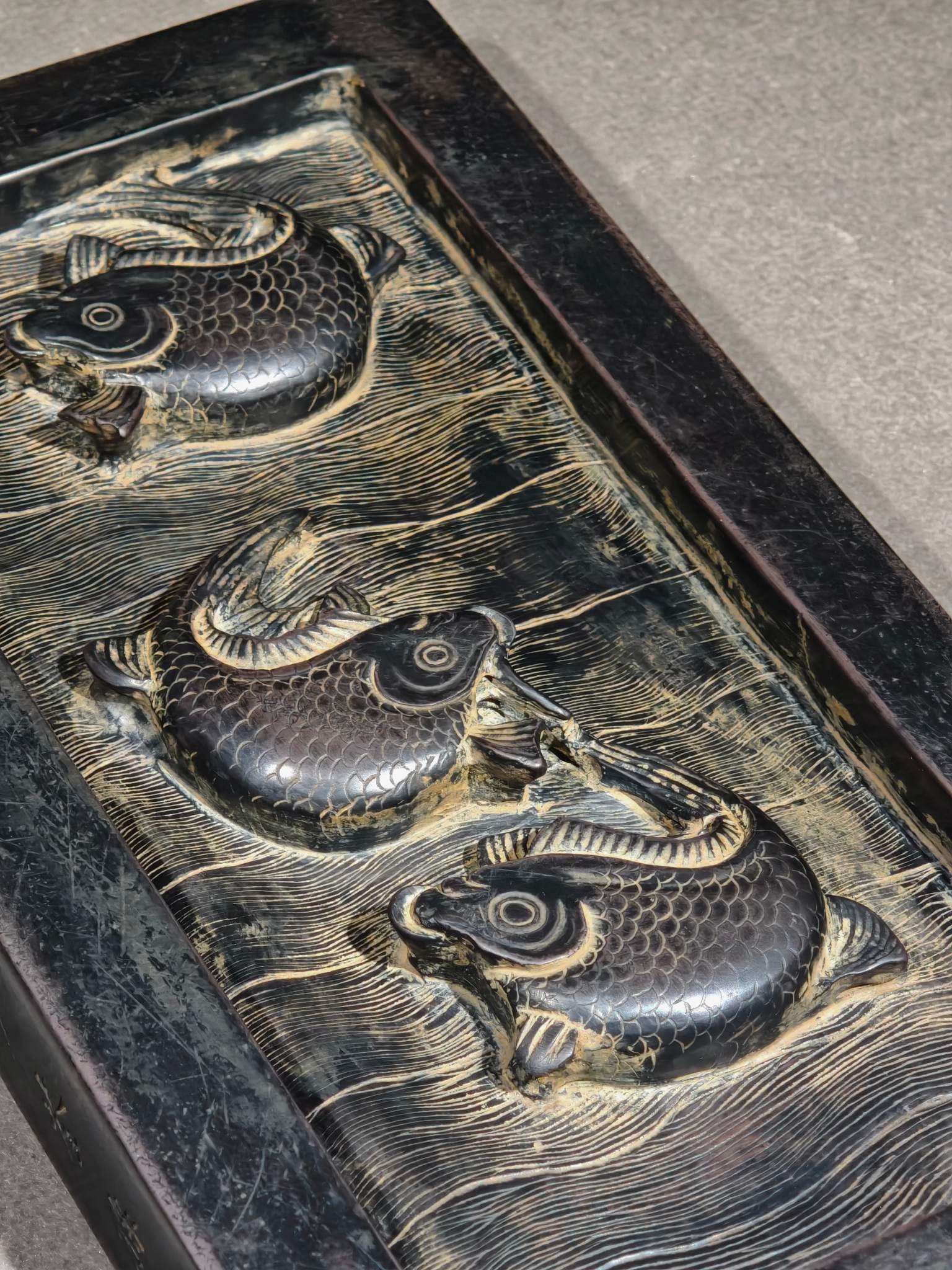 An Exquisite Lotus Leaf Pattern Fish Pattern Inkstone - 2
