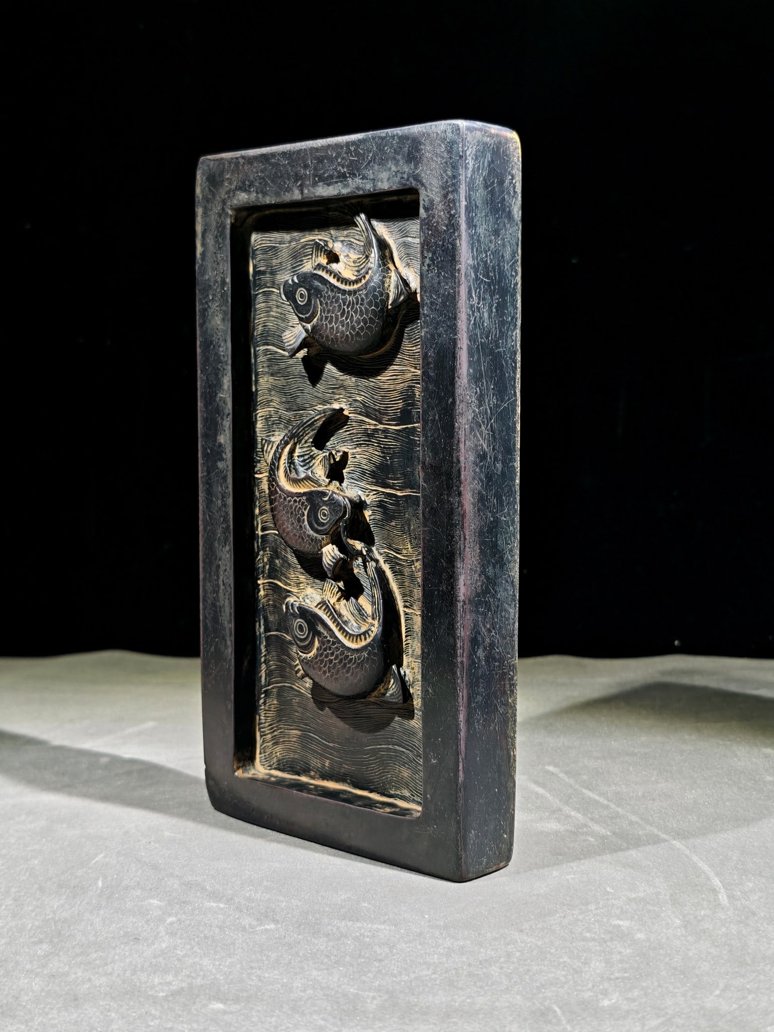 An Exquisite Lotus Leaf Pattern Fish Pattern Inkstone - 7