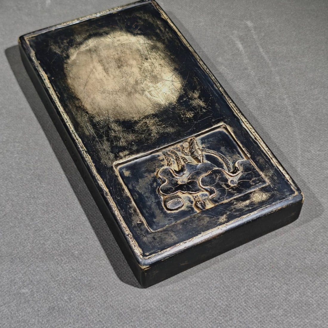 An Exquisite Lotus Leaf Pattern Fish Pattern Inkstone - 9