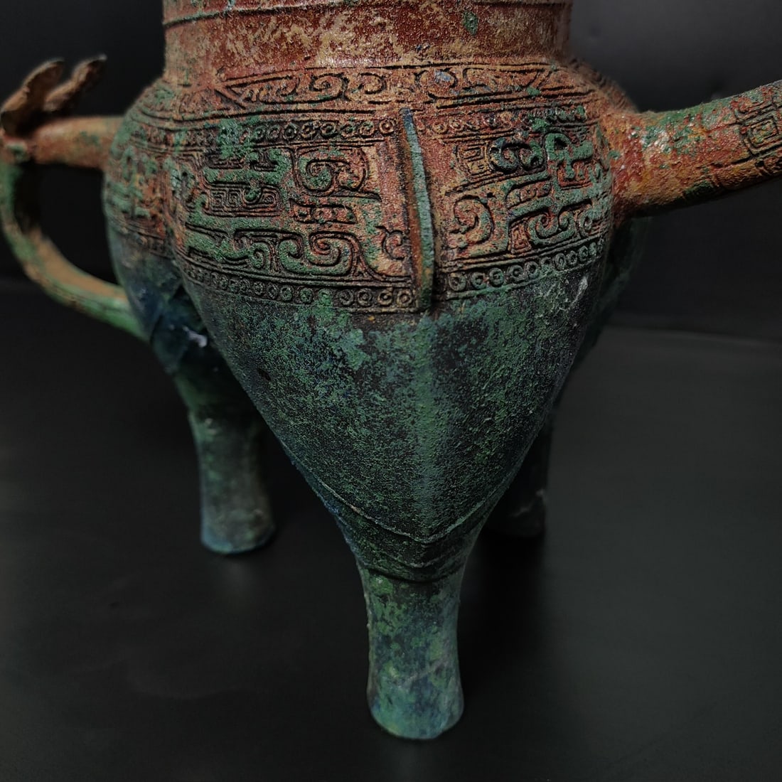An Exquisite Bronze Dragon Pattern Ewer - 5