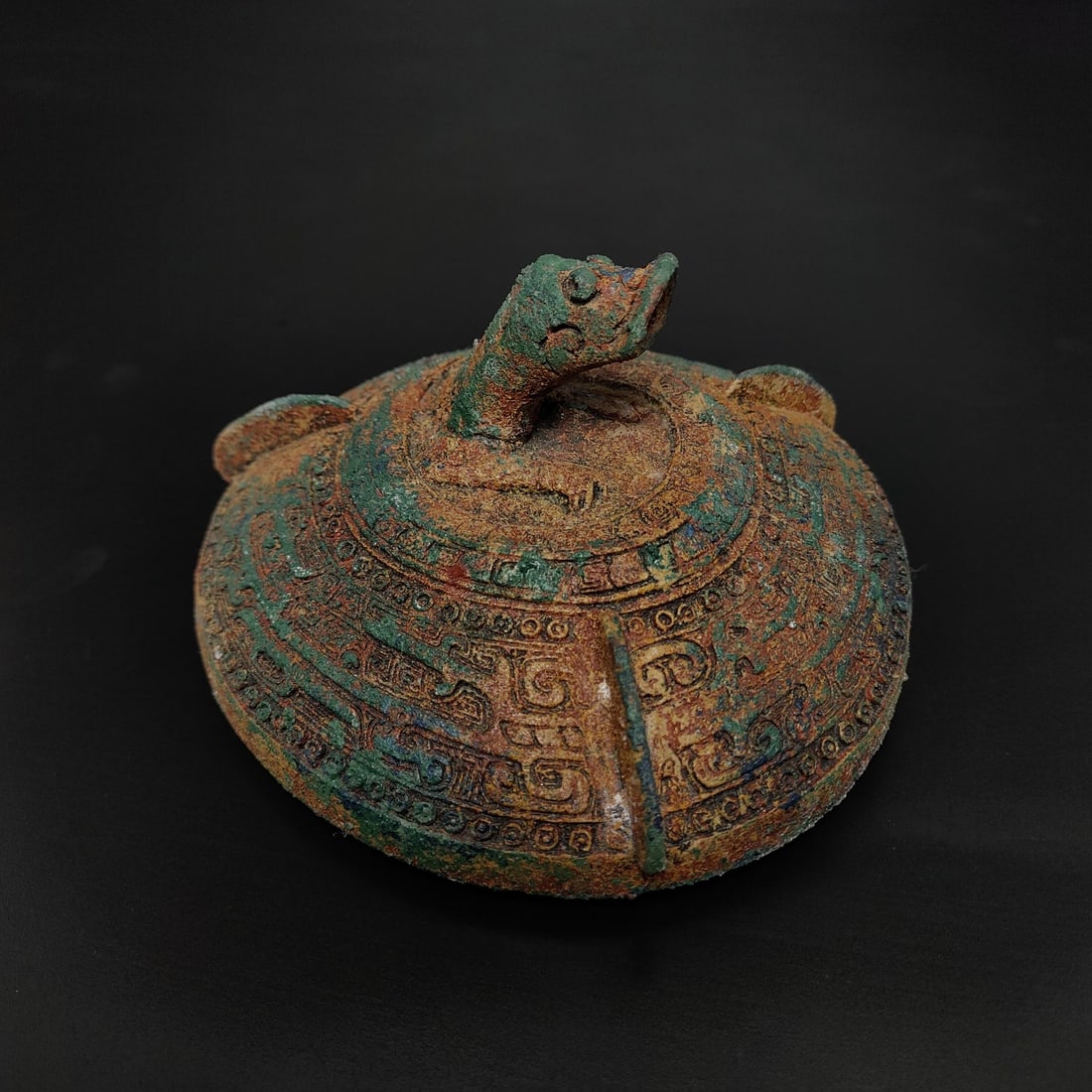 An Exquisite Bronze Dragon Pattern Ewer - 6