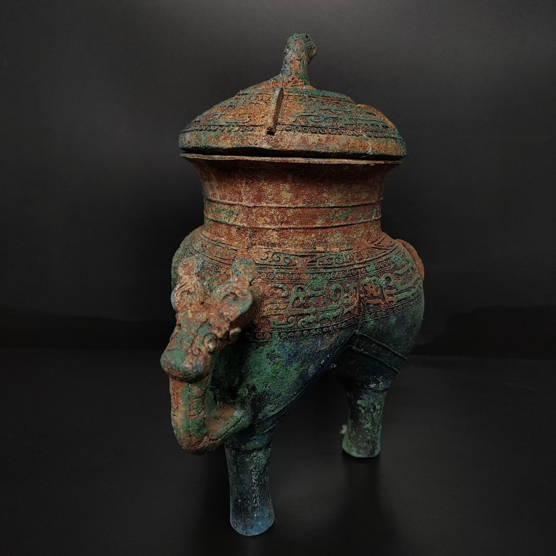 An Exquisite Bronze Dragon Pattern Ewer - 7