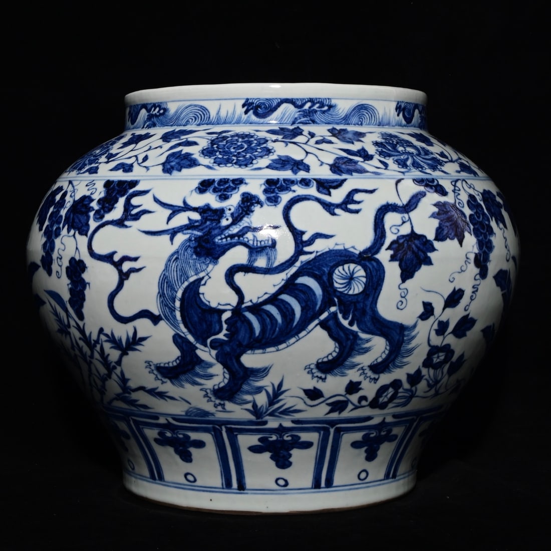 An Exquisite Blue and White Auspicious Animal Pattern Lotus Pattern Jar,: An Exquisite Blue and White Auspicious Animal Pattern Lotus Pattern Jar,Yuan Dynasty, China ,,Size:11inx12.6in 青花瑞兽纹缠枝莲纹罐