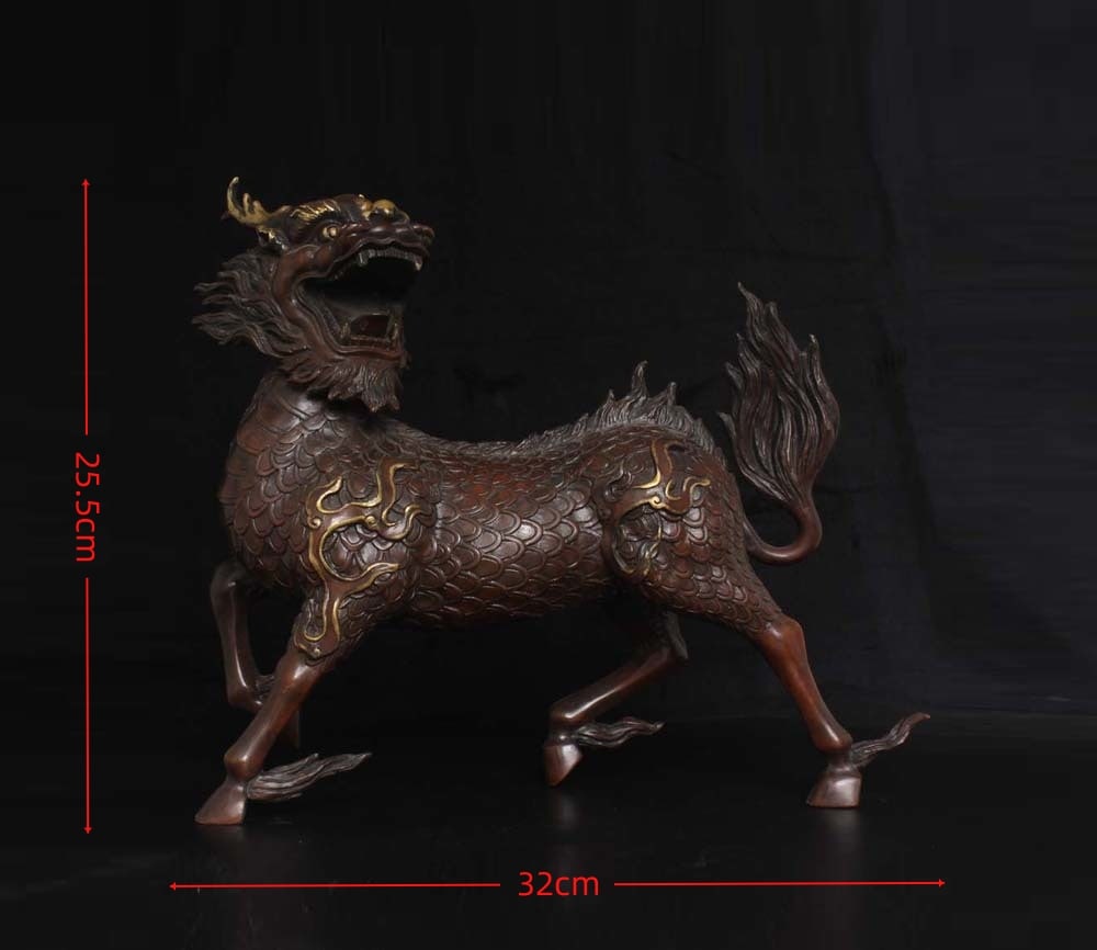 An Exquisite Gilt Bronze Kylin Ornament (1 of 9)