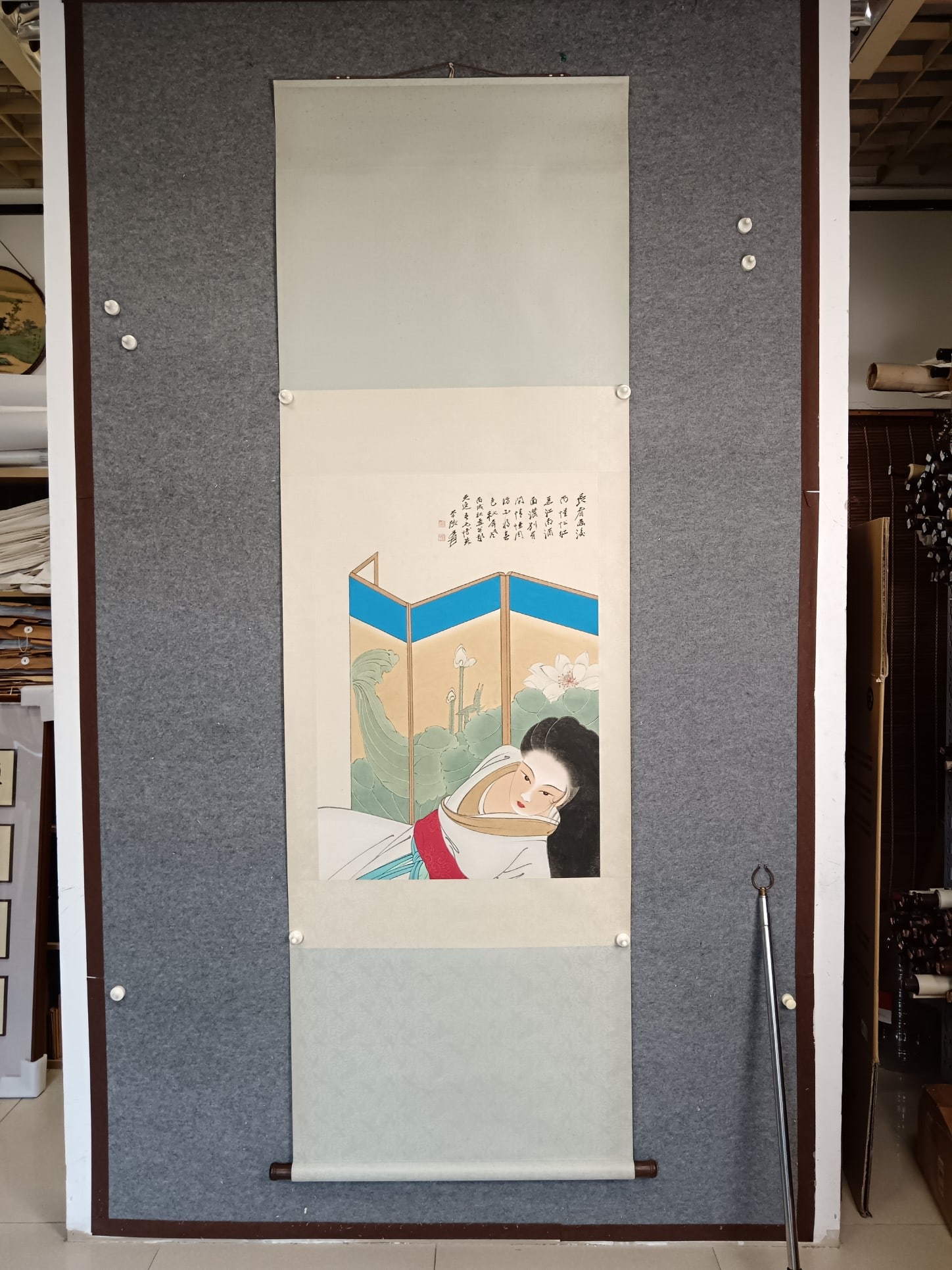 A Chinese Vertical Scroll Ink Painting of Character and Story on Paper: A Chinese Vertical Scroll Ink Painting of Character and Story on Paper,Zhang daqian,Size:(Without