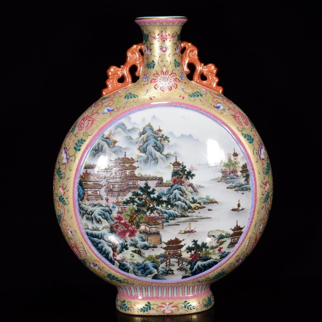 An Exquisite Enamel Landscape Pattern Vase - 3