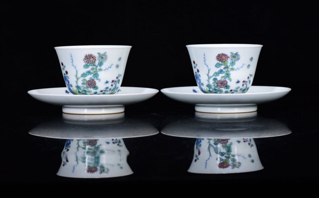 A Pair of Exquisite Doucai Flower Pattern Bowls: A Pair of Exquisite Doucai Flower Pattern Bowls,Qing Dynasty,China,with Kangxi Six-character Mark,Size:2.4inx4.3in,一对斗彩花卉纹碗,中国