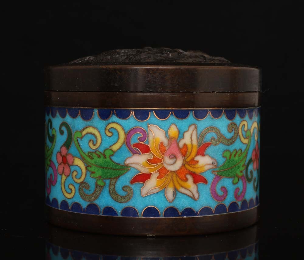 An Exquisite Cloisonne Lotus Pattern Jar: An Exquisite Cloisonne Lotus Pattern Jar,Ming Dynasty,China,With