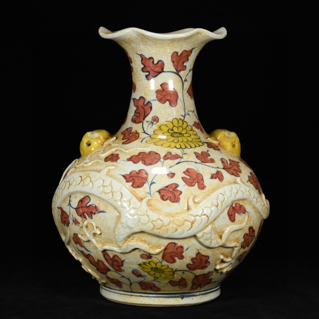 An Exquisite Biscuit Flower Pattern Dragon Pattern Double-Ears Vase - 3