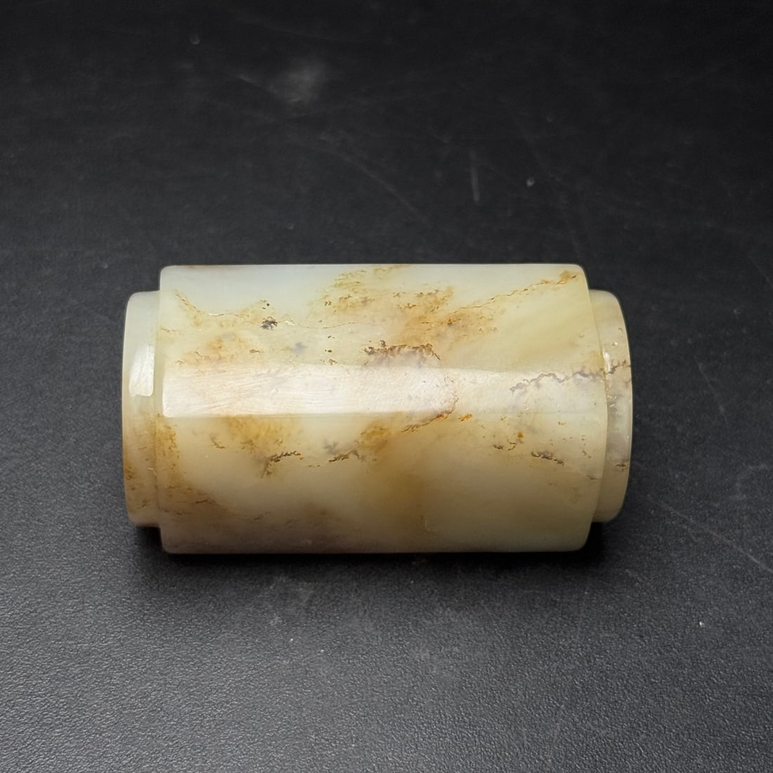 An Exquisite White Jade Pendant: An Exquisite White Jade Pendant,Han Dynasty,China,Size:1.1inx1.1inx2.2in,Weight:83g,白玉挂件,中国汉代