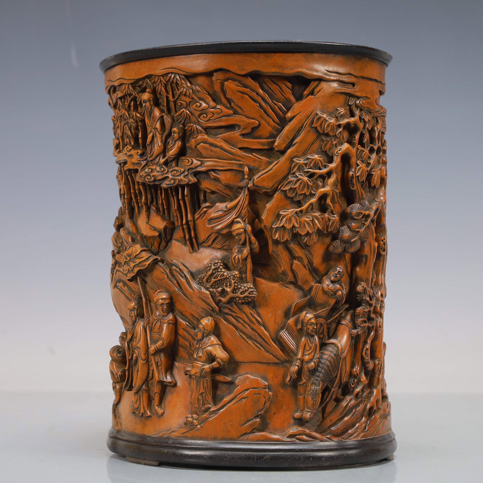 An Exquisite Boxwood Landscape and Figure Pattern Brush Pot: An Exquisite Boxwood Landscape and Figure Pattern Brush Pot,Qing Dynasty,China,Size:7.7inx5.9inx9.3in,Weight:2800g,黄杨木山水人物纹笔筒,