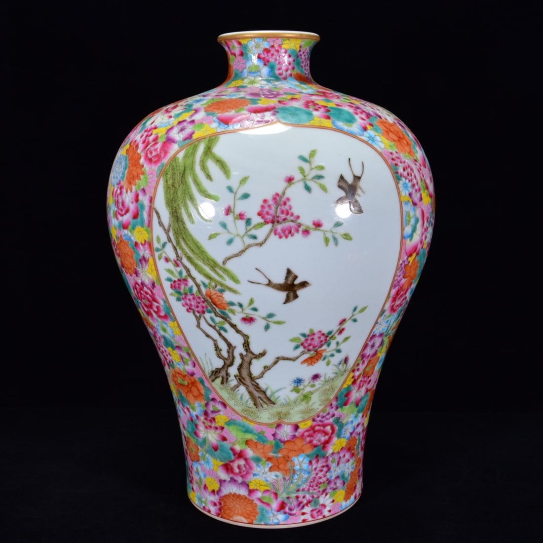 An Exquisite Flower and Bird Pattern Vase: An Exquisite Flower and Bird Pattern Vase,Qing Dynasty,China,with Qianlong Six-character
