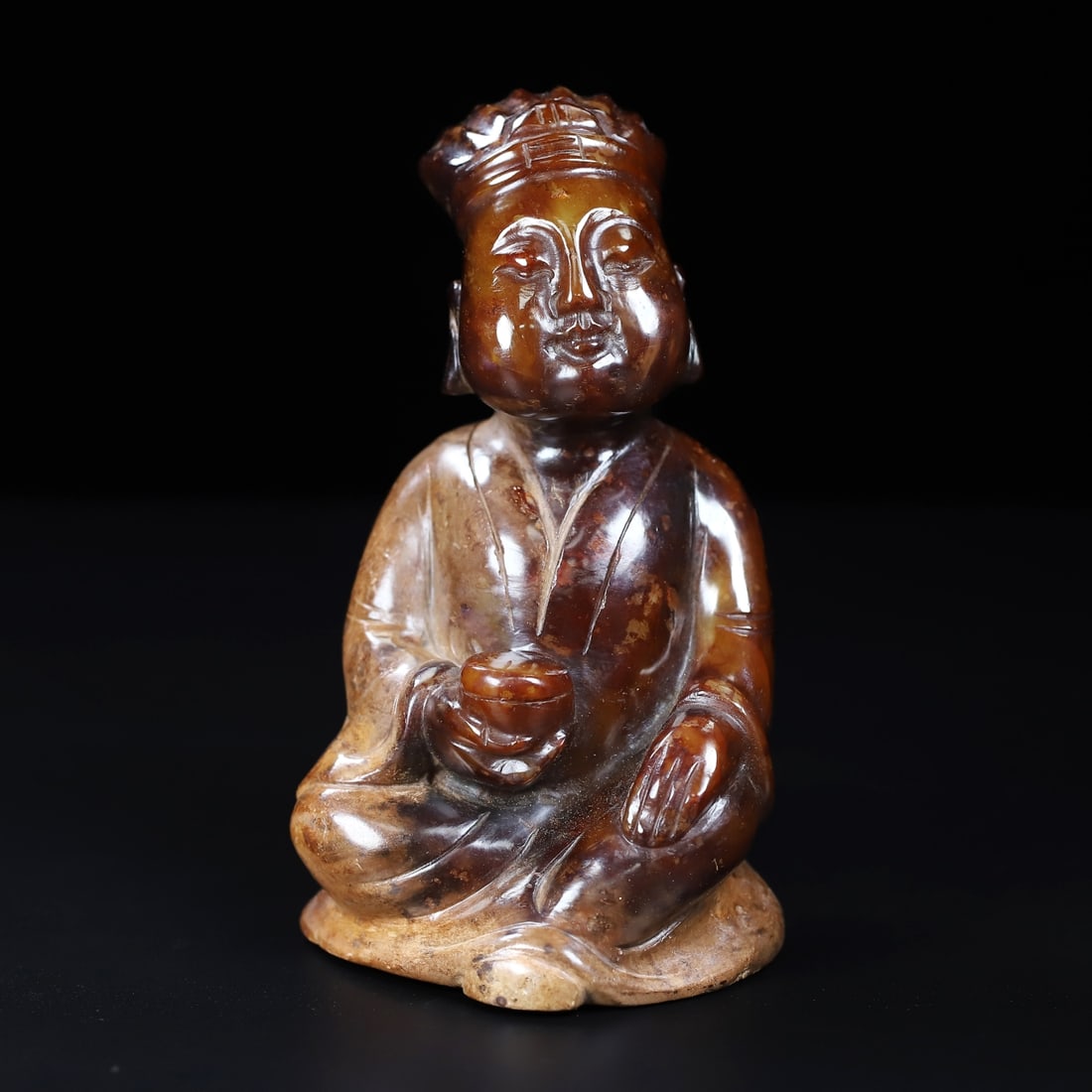 An Exquisite White Jade Figure Ornament: An Exquisite White Jade Figure Ornament,Han Dynasty,China,Size:4.7inx3.2inx2.2in,Weight:470g,白玉人物摆件,中国汉代
