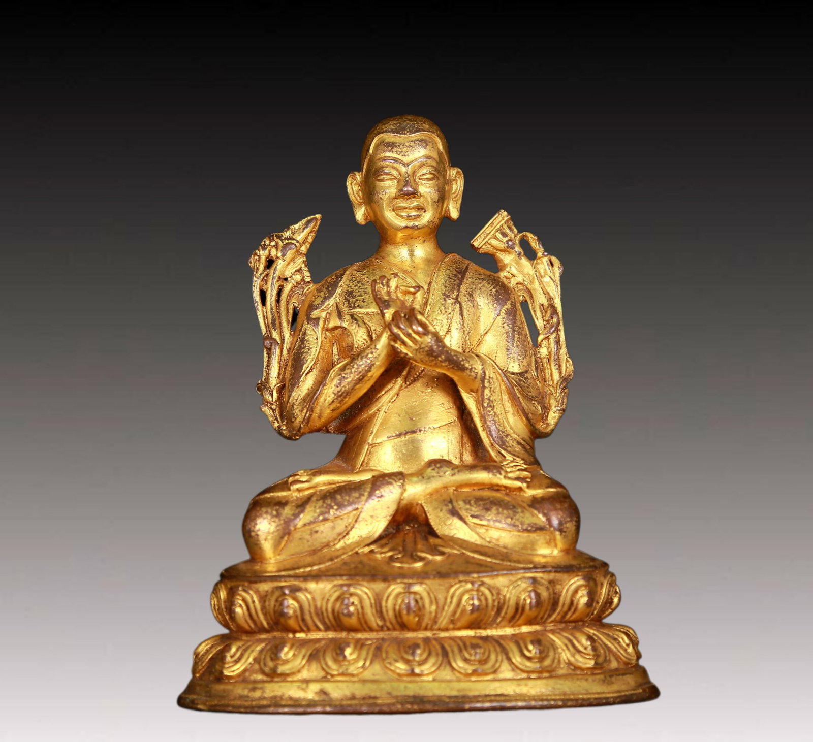 An exquisite gilt bronze statue of Tsongkhapa (1 of 5)