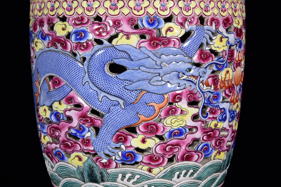 An Exquisite Enamel Painted Gold Dragon Pattern Vase - 6