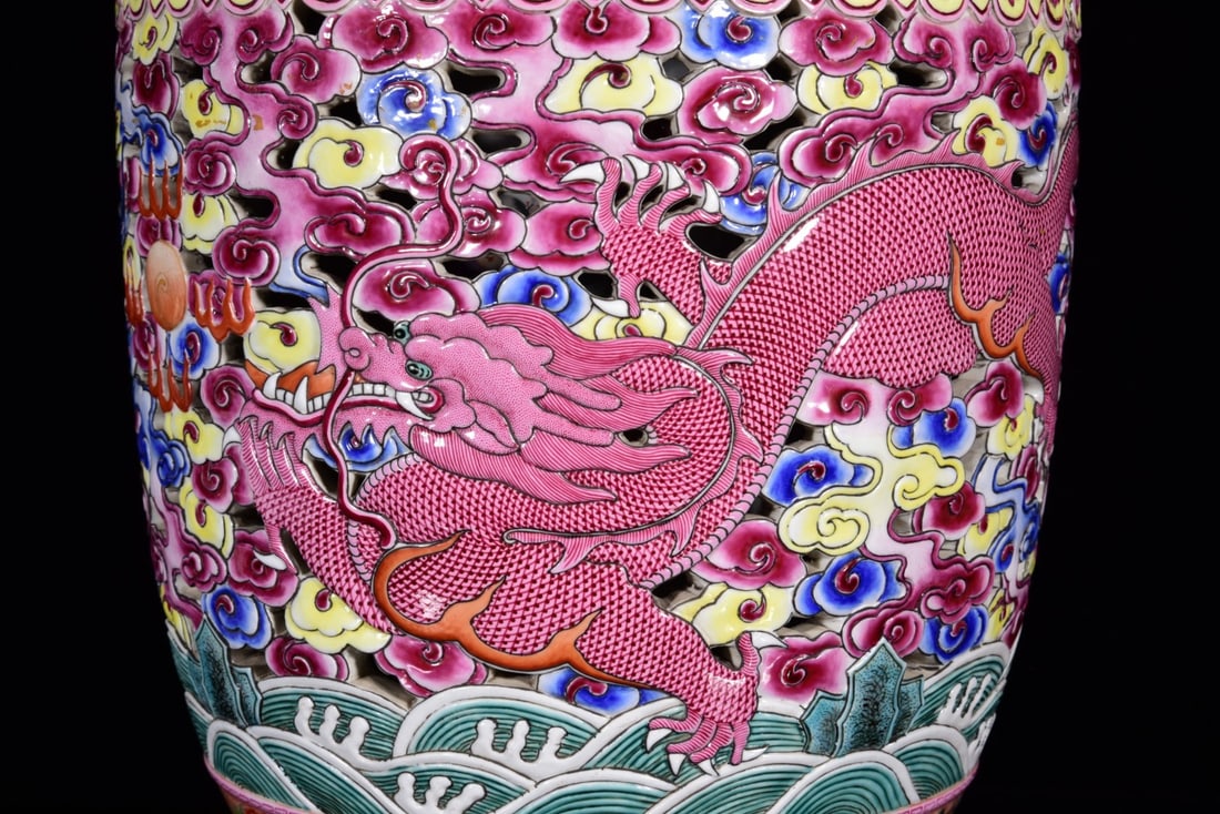 An Exquisite Enamel Painted Gold Dragon Pattern Vase - 7
