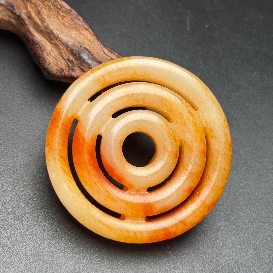An Exquisite White Jade Pendant: An Exquisite White Jade Pendant,Han Dynasty,China,Size:2.2inx0.5in,Weight:70g,白玉挂件,中国汉代