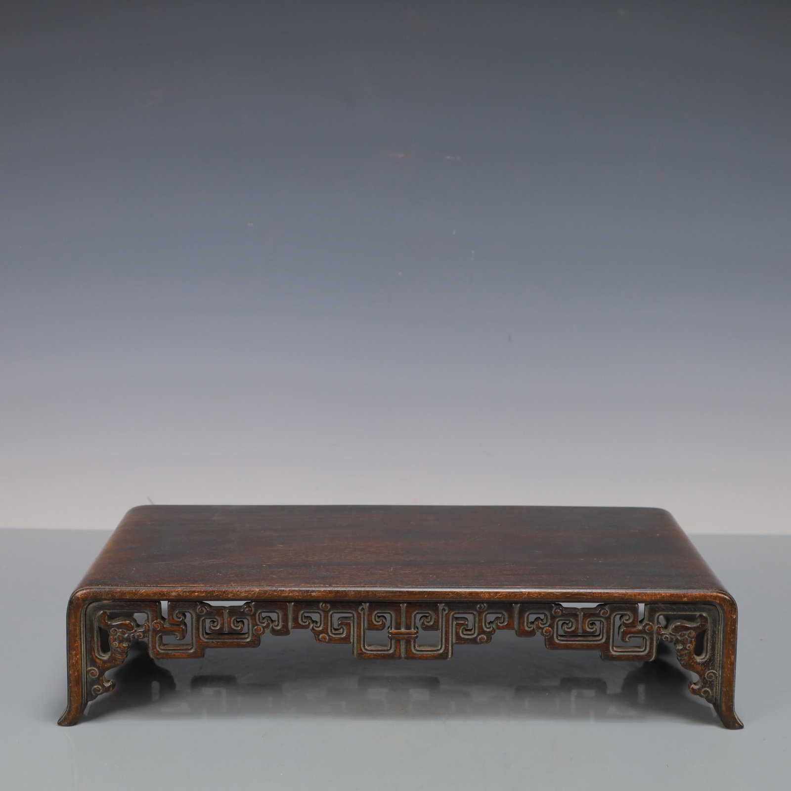An Exquisite Redwood Table (1 of 6)