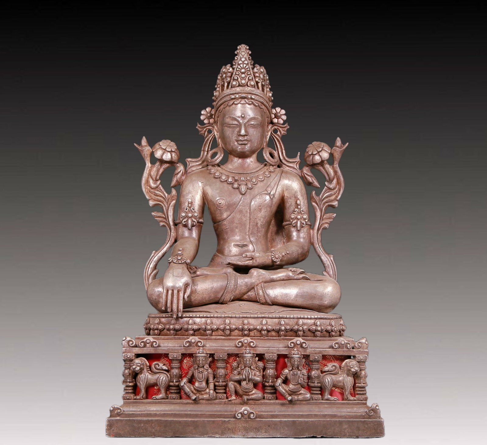 A solemn gilt bronze statue of longevity Buddha (1 of 14)