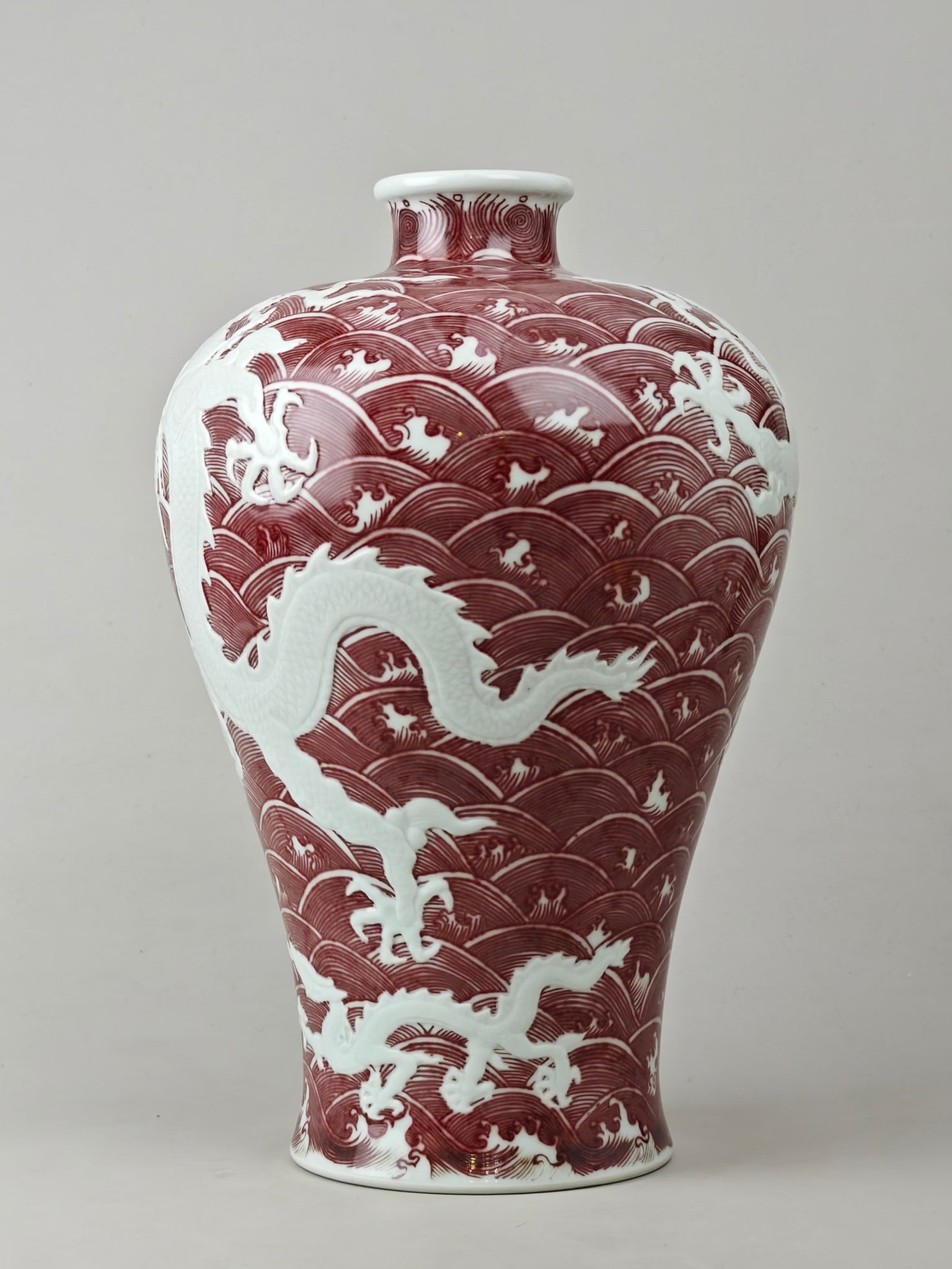 Underglaze-Red Seawater Dragon Pattern Vase - 4