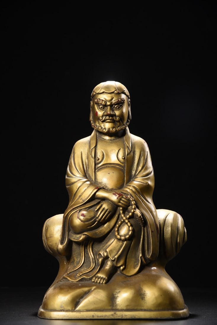An Exquisite Gilt Bronze Statue of Dharma: An Exquisite Gilt Bronze Statue of Dharma,Qing Dynasty,China,Size:11.4inx7.1inx6.3in,Weight:2630g,铜鎏金达摩像,中国清代