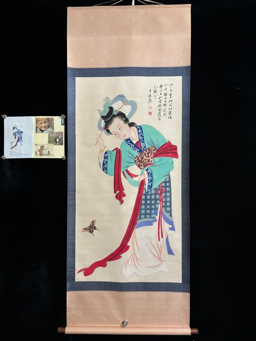 A Chinese Vertical Scroll Ink Painting of Character and Story on Paper: A Chinese Vertical Scroll Ink Painting of Character and Story on Paper,Zhang daqian,Size:(entirety)80.7inx31.5in,(Without