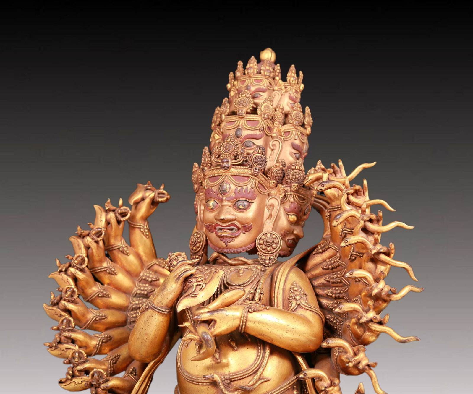 A solemn gilt bronze Vajra statue - 7