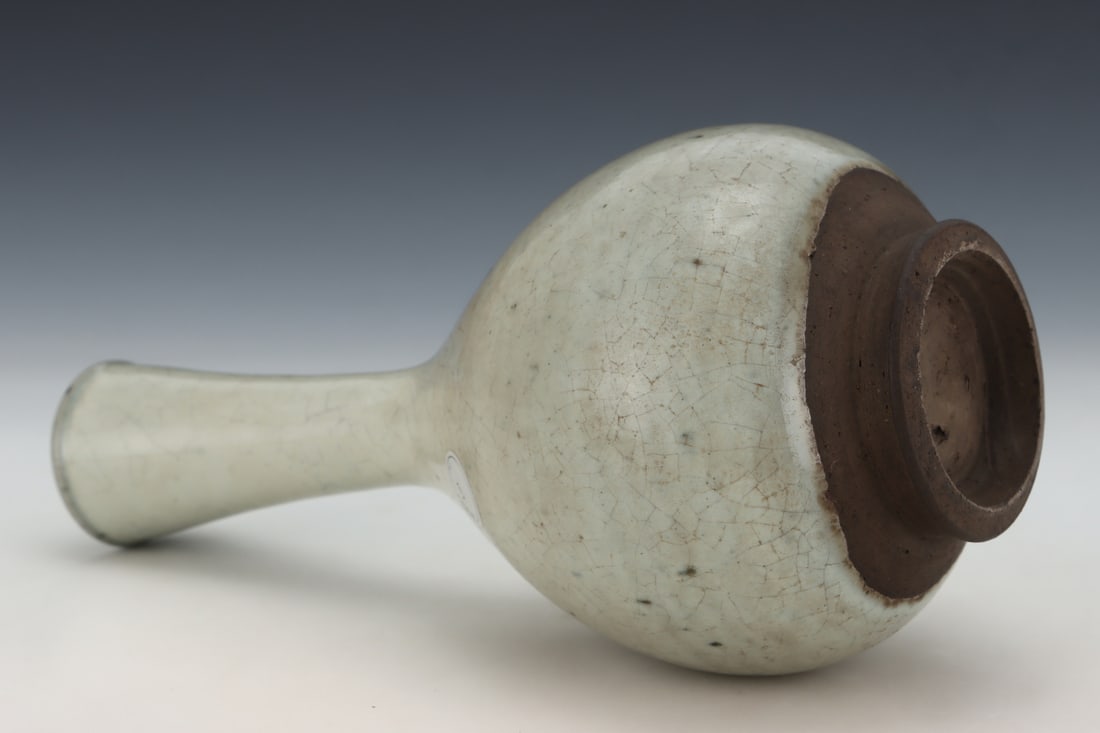 An Exquisite Jun yao Vase - 8