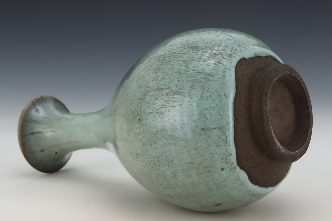 An Exquisite Jun yao Vase - 8