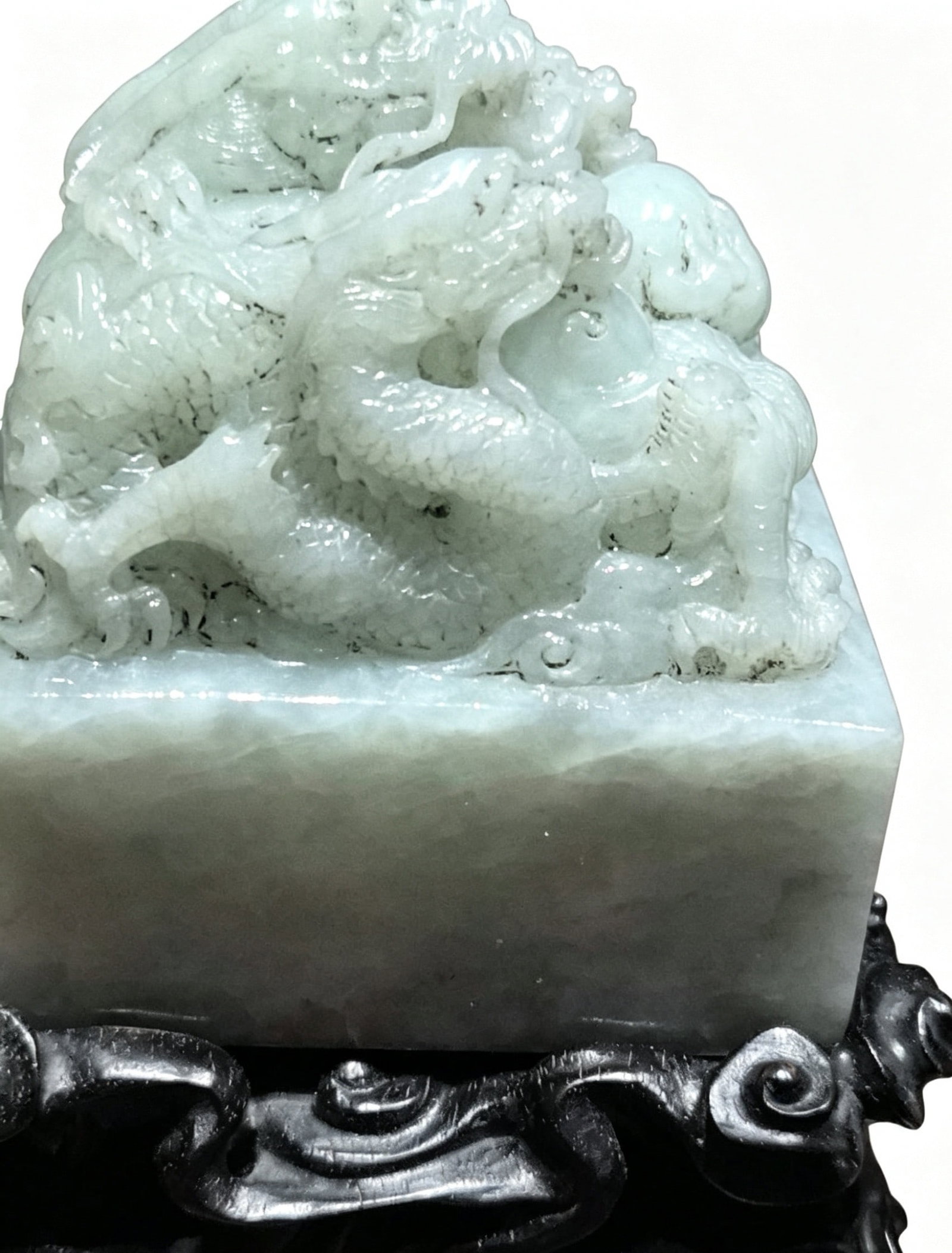 An Exquisite Jadeite Dragon Pattern Seal - 4