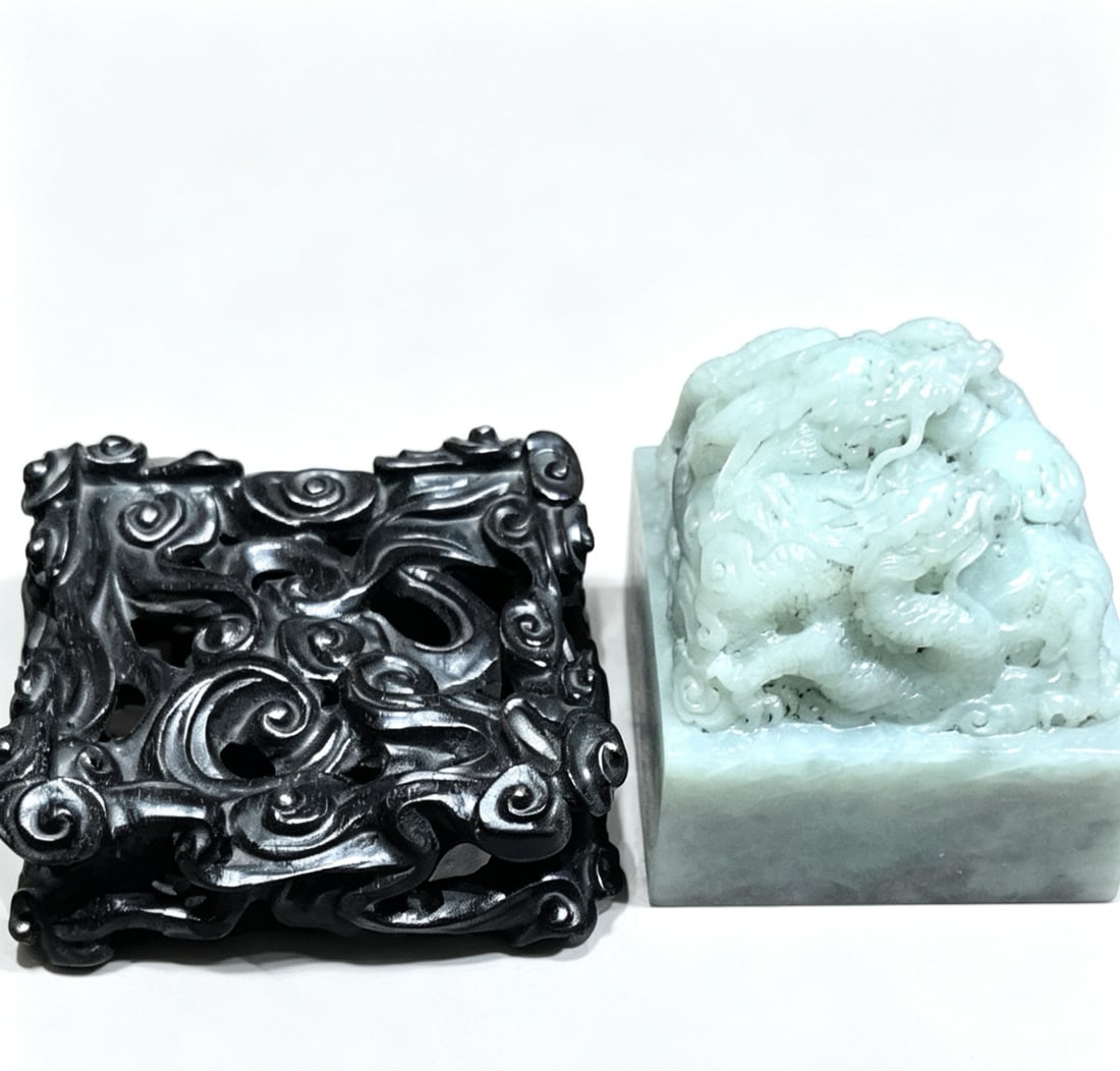 An Exquisite Jadeite Dragon Pattern Seal - 5
