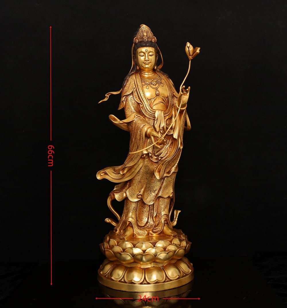 An Exquisite Gilt Bronze Statue of Bodhisattva: An Exquisite Gilt Bronze Statue of Bodhisattva,Ming Dynasty,China,with Yongle Six-character Mark,Size:25.6inx9.4in,Weight:14100g,铜鎏金菩萨像,中国਴