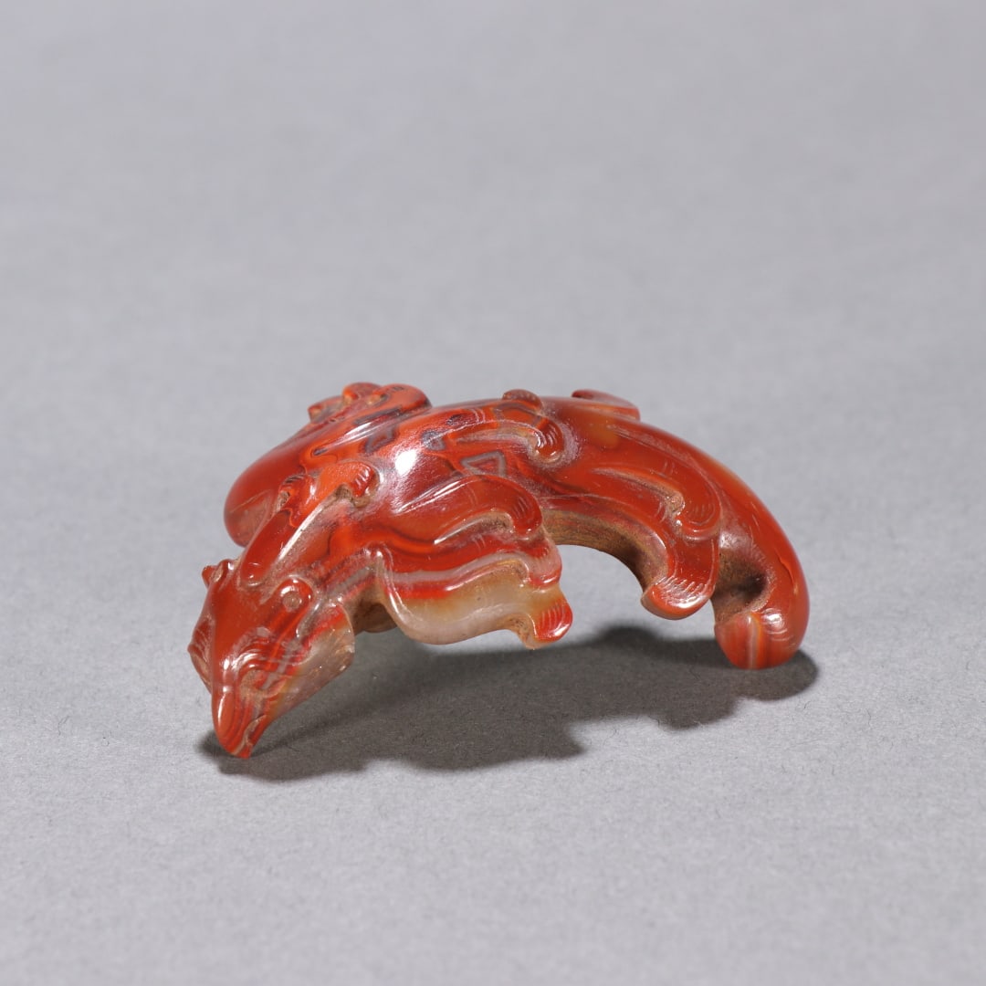 An Exquisite Agate Auspicious Animal Ornament (1 of 9)