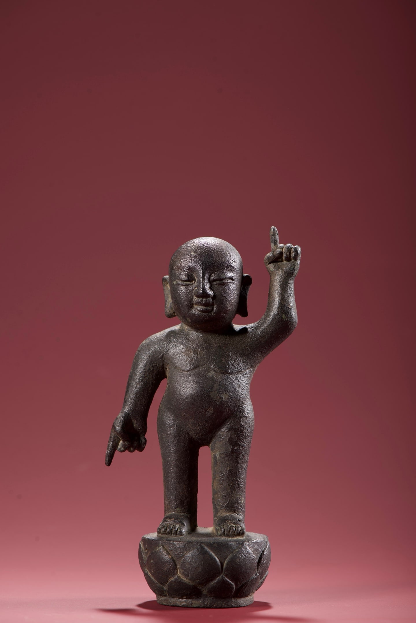An Exquisite Copper Figure Ornament: An Exquisite Copper Figure Ornament,Qing Dynasty,China,Size:5.5inx3.1in,Weight:435g,铜人物摆件,中国清代