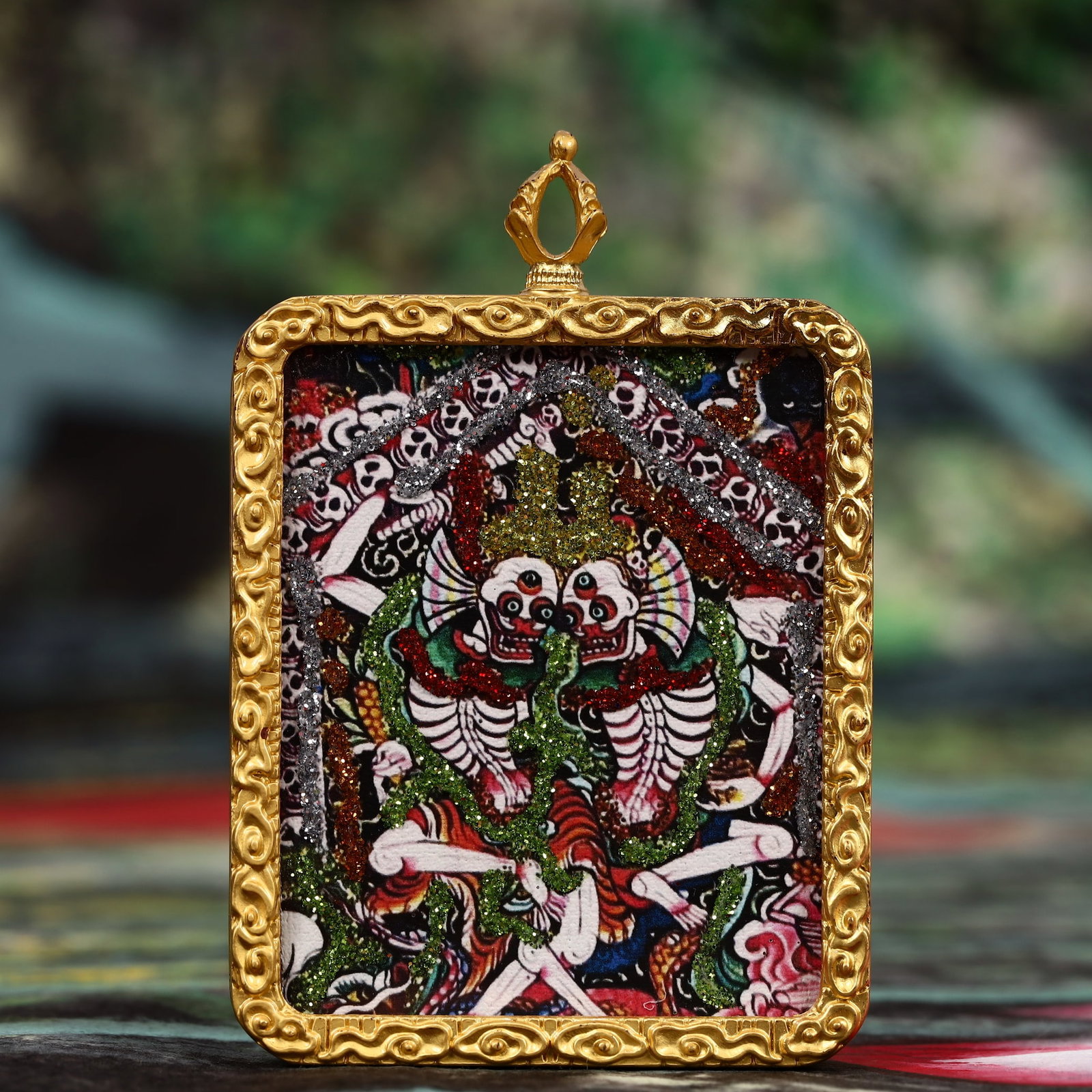 An Exquisite Painted Color Tangka: An Exquisite Painted Color Tangka,Size:2inx2.8in 彩绘唐卡