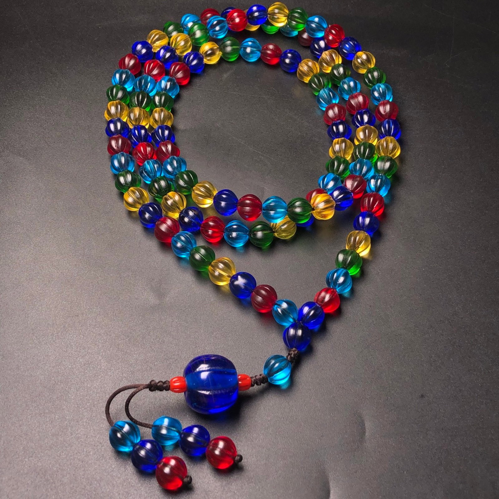 An Exquisite Glass Necklace: An Exquisite Glass Necklace,Size:10mm 琉璃项链