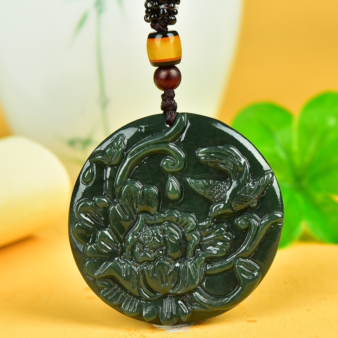 An Exquisite Sapphire Flower and Bird Pattern Pendant: An Exquisite Sapphire Flower and Bird Pattern Pendant,Size:48mmx48mm 寓意:吉祥如意 青玉花鸟纹挂件