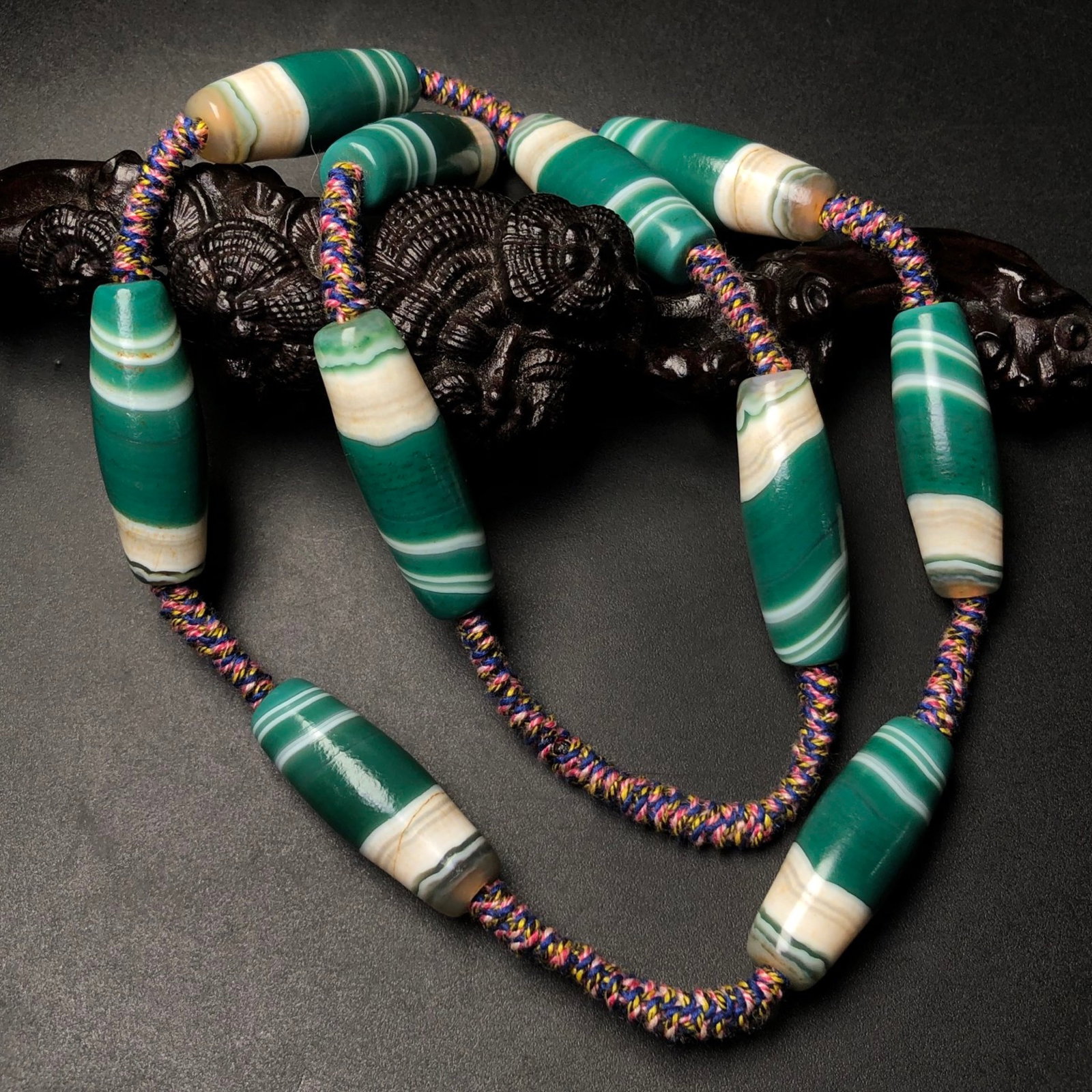 An Exquisite Agate Necklace - 5