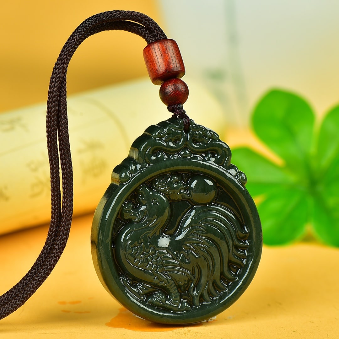 An Exquisite Sapphire Rooster Pattern Pendant - 2
