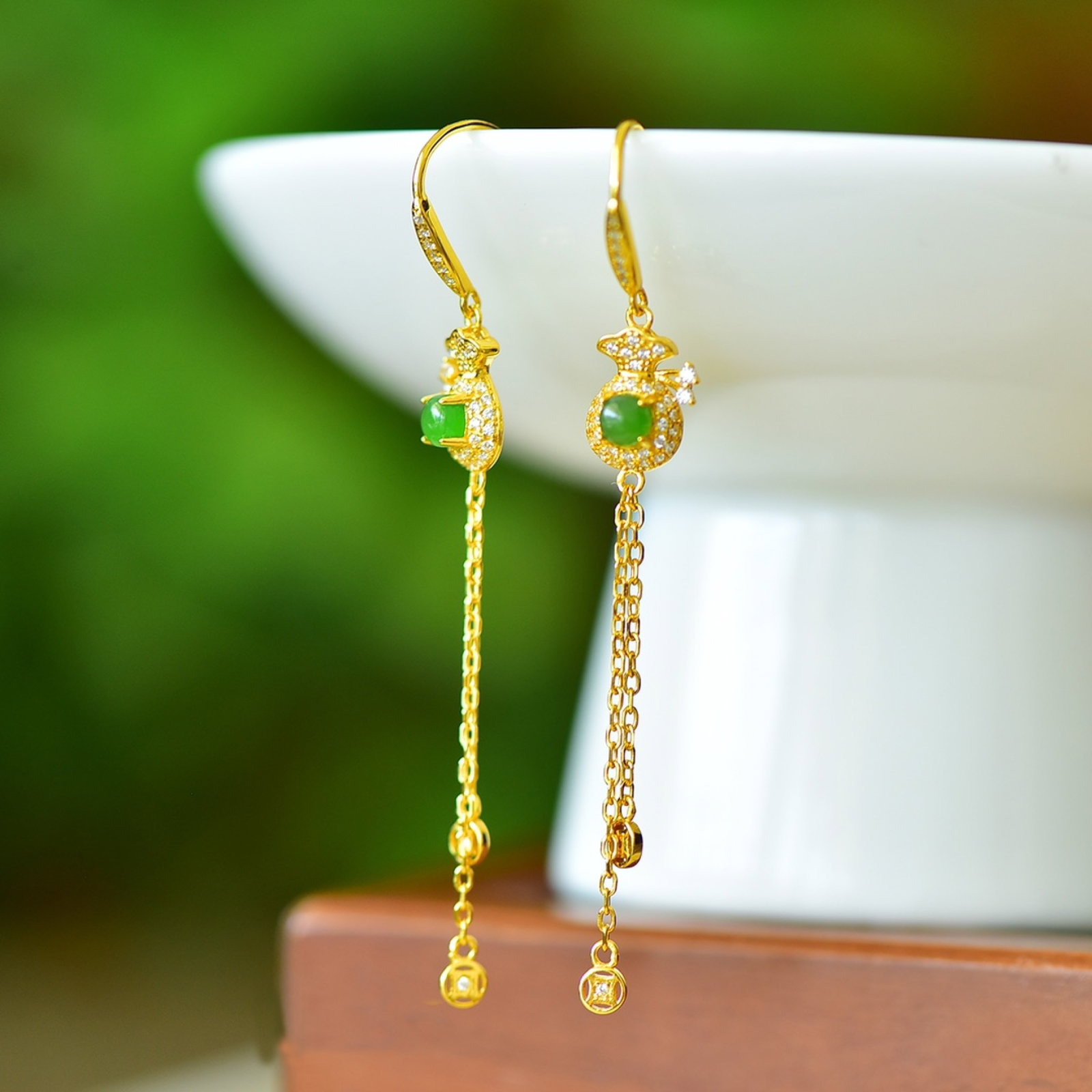 A Pair of Exquisite Sterling Silver-Gold Plated Inlaid Jasper Earrings,Inlaid Gems: A Pair of Exquisite Sterling Silver-Gold Plated Inlaid Jasper Earrings,Inlaid Gems Size:4mmx4mm