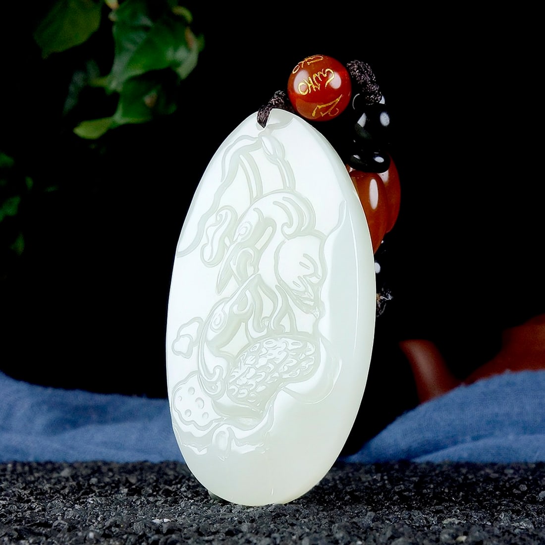 An Exquisite White Jade Crane Pattern Pendant - 2