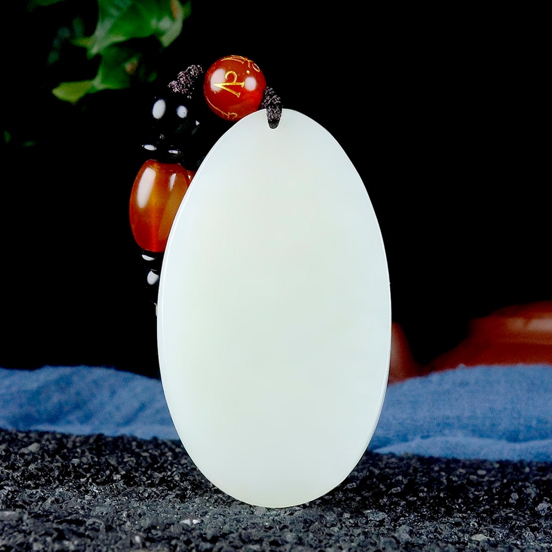 An Exquisite White Jade Crane Pattern Pendant - 4