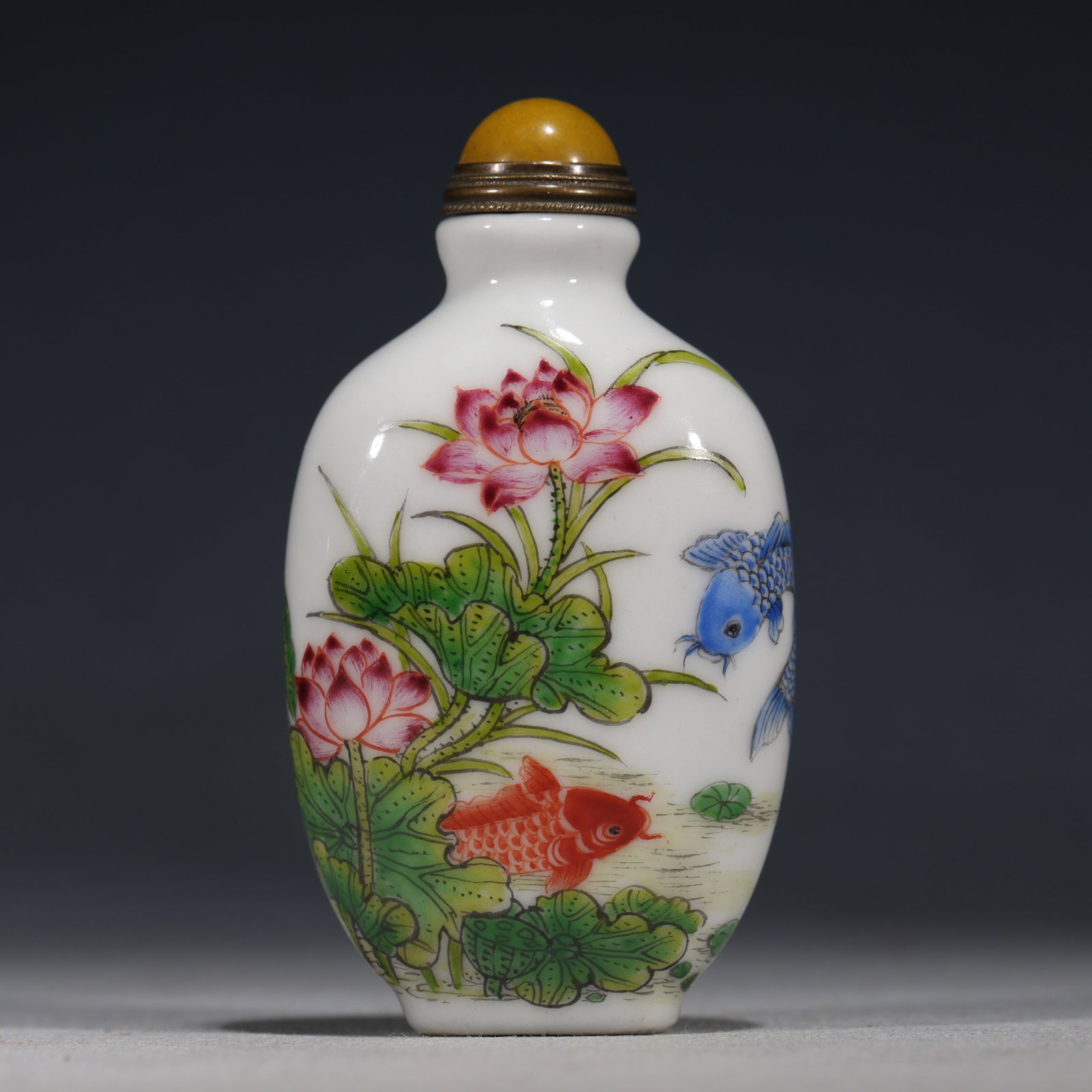 An Exquisite Famille Rose Snuff Bottle With Surplus Year After Year Pattern (1 of 6)