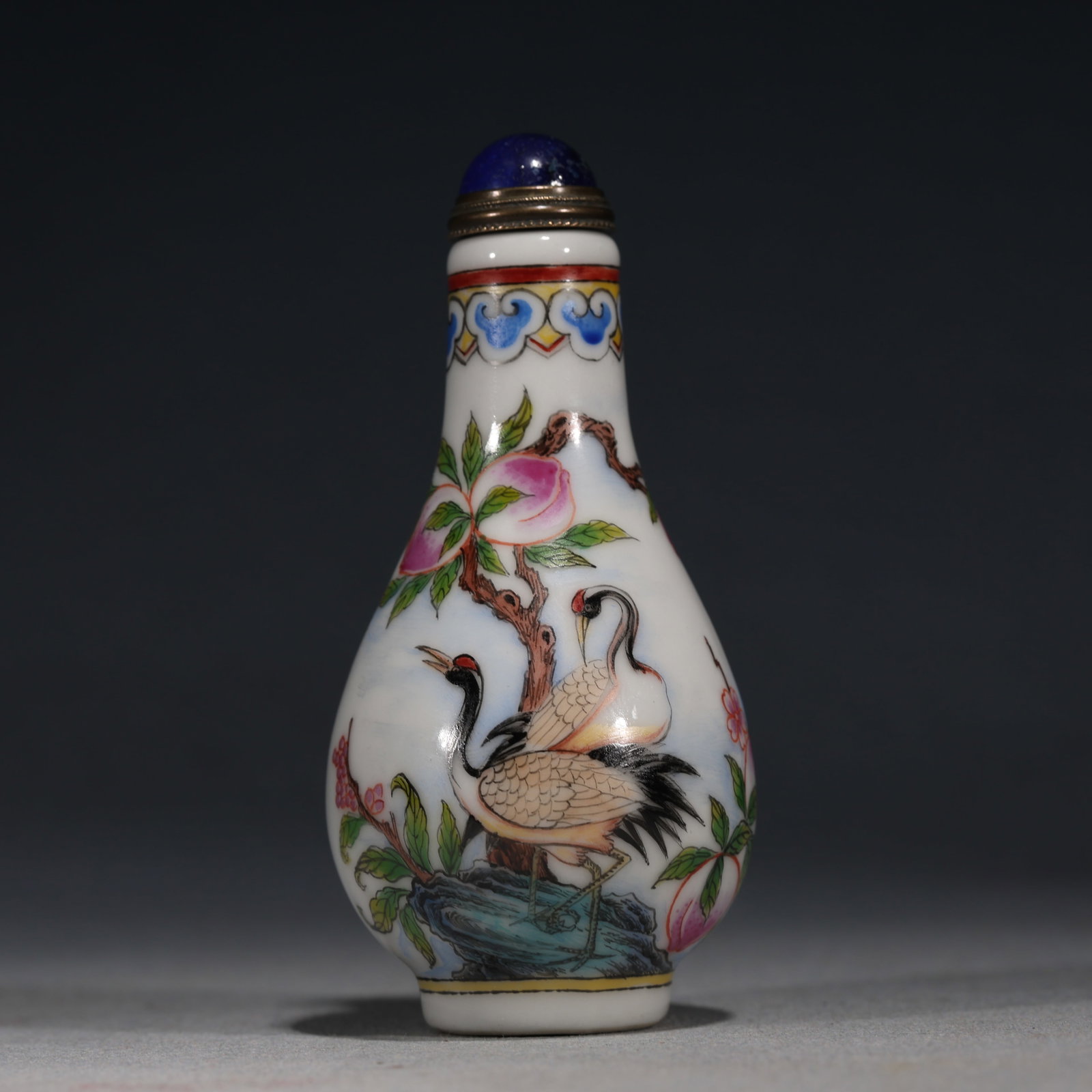 An Exquisite Famille Rose Yuhuchun-Shaped Snuff Bottle With Crane And Peach For Longevity Pattern: An Exquisite Famille Rose Yuhuchun-Shaped Snuff Bottle With Crane And Peach For Longevity Pattern,China,Qing Dynasty,Qianlong Mark,Dimensions:3.5inx1.6in,粉彩鹤桃延ॲ