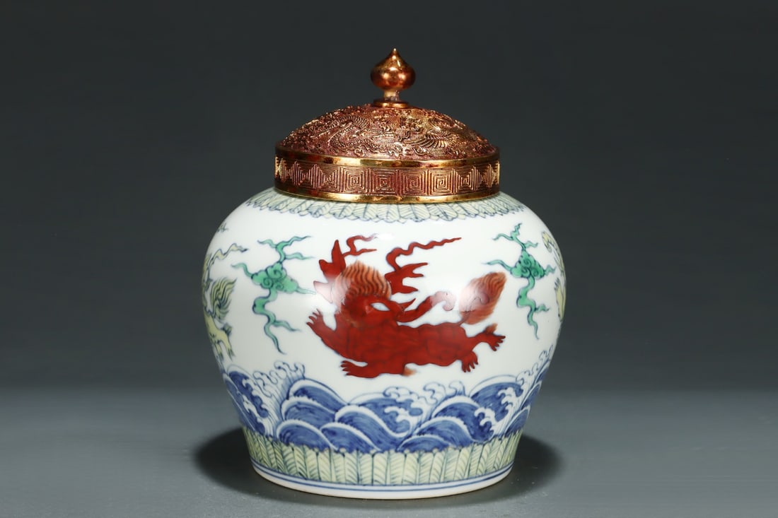 An Exquisite Doucai Seawater Pattern Auspicious Beast Pattern Jar - 3