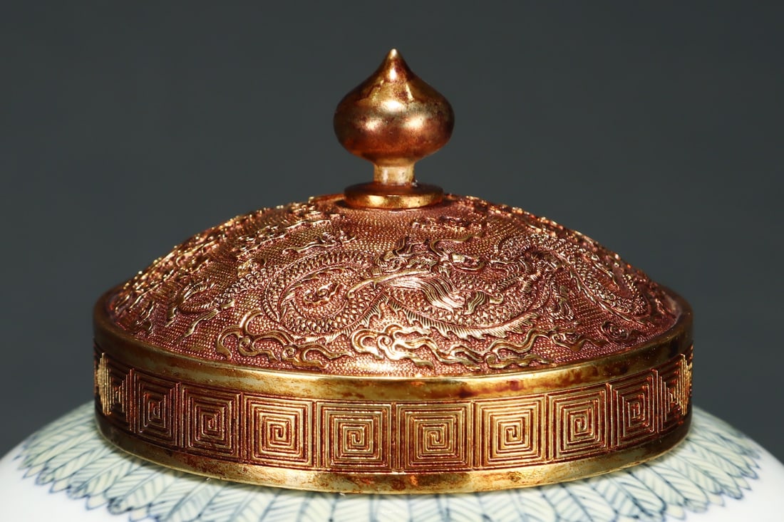 An Exquisite Doucai Seawater Pattern Auspicious Beast Pattern Jar - 5