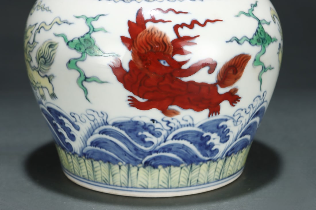 An Exquisite Doucai Seawater Pattern Auspicious Beast Pattern Jar - 6