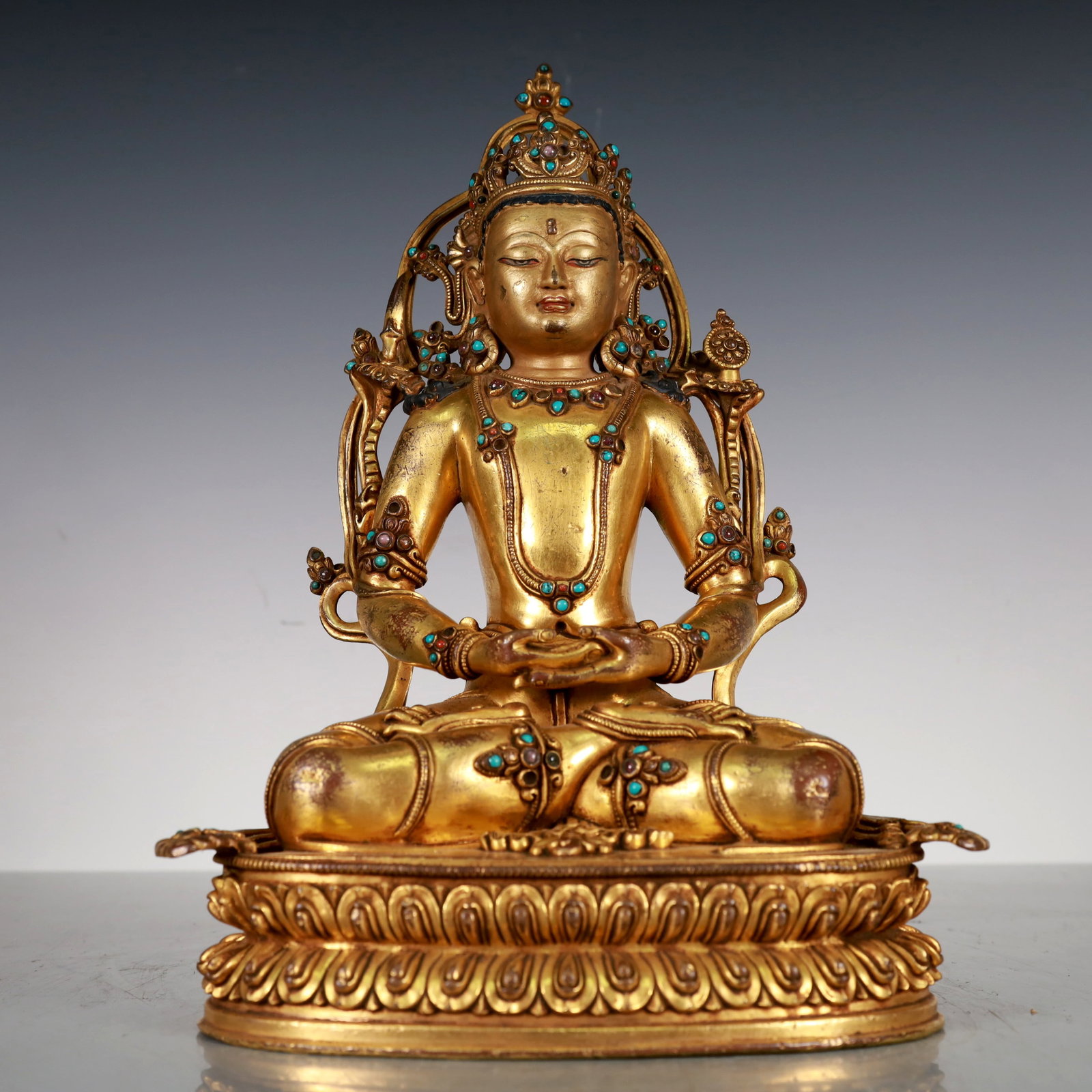 A Exquisite Gilt Bronze Statue of Bodhisattva Buddha statue (1 of 9)